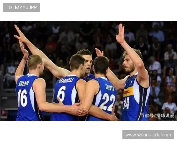 今日体育精彩赛事回顾：足篮排球多场比赛结果与数据分析