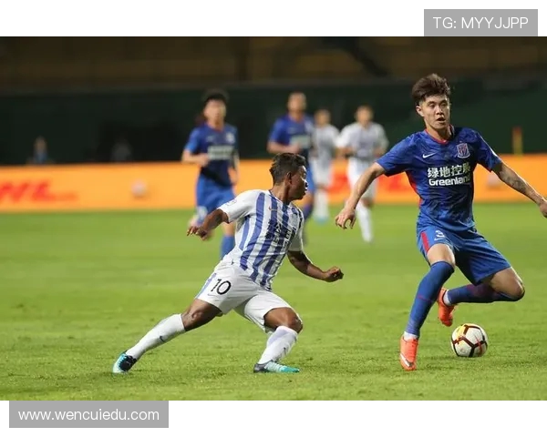 2018年上港与富力激战回顾：精彩瞬间与战术分析全记录