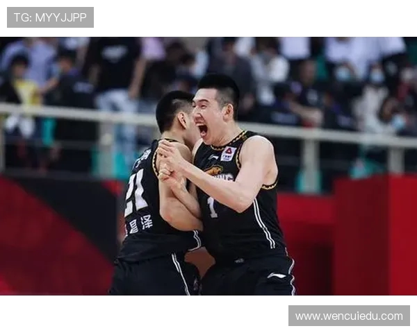 付豪：从普通青年到行业领军人物的成长之路与奋斗故事